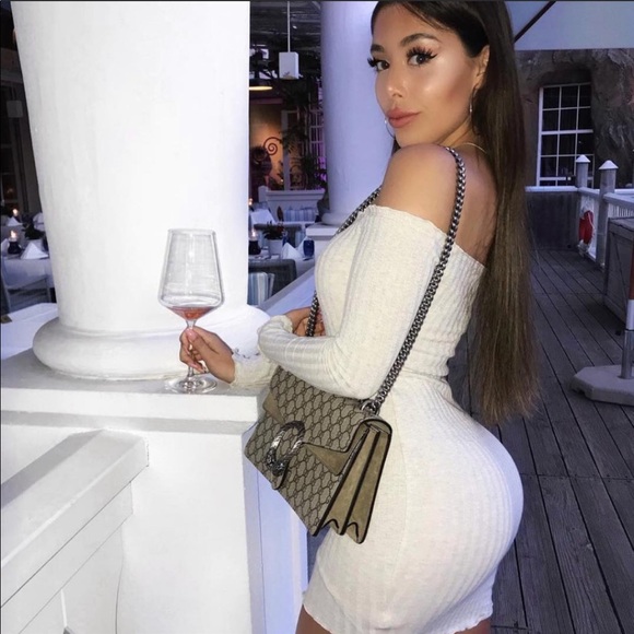 Fashion nova off the shoulder dress S - Picture 4 of 4